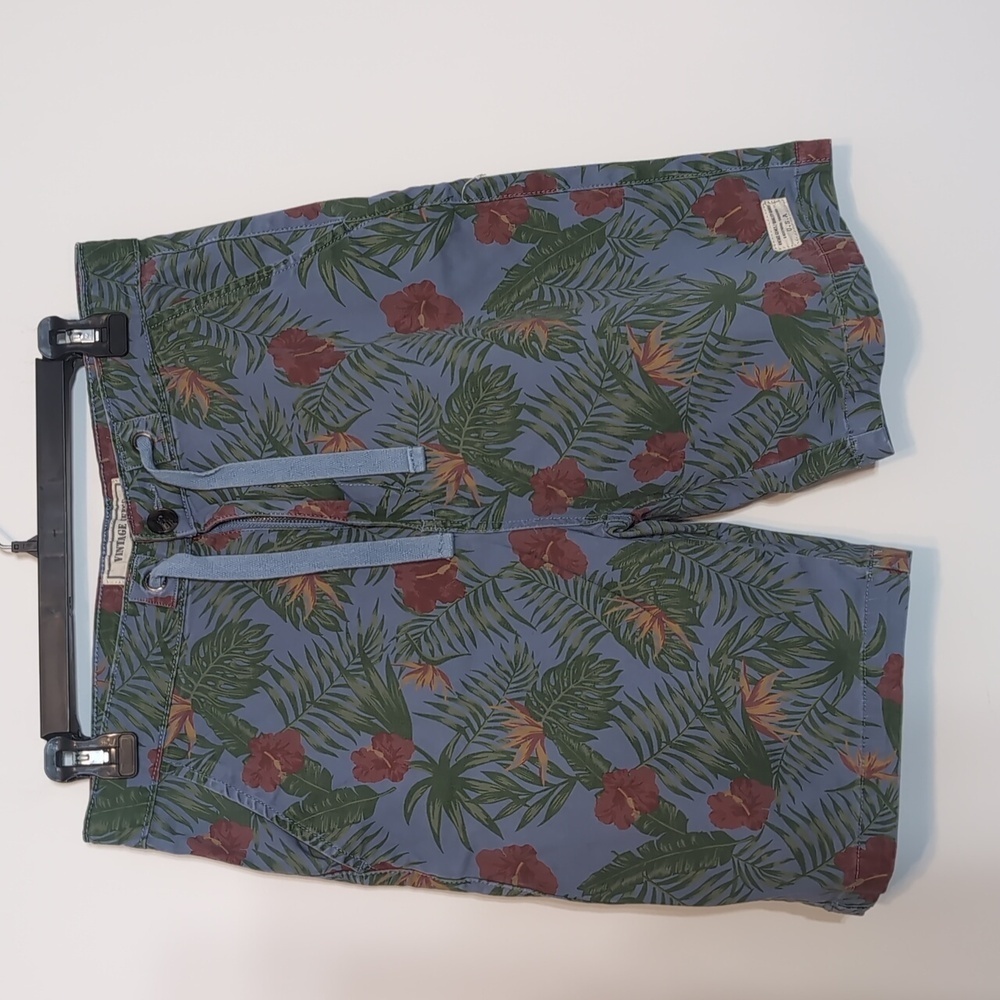 Vintage Genes Slim Fit Flat Front Flower Pattern Shorts